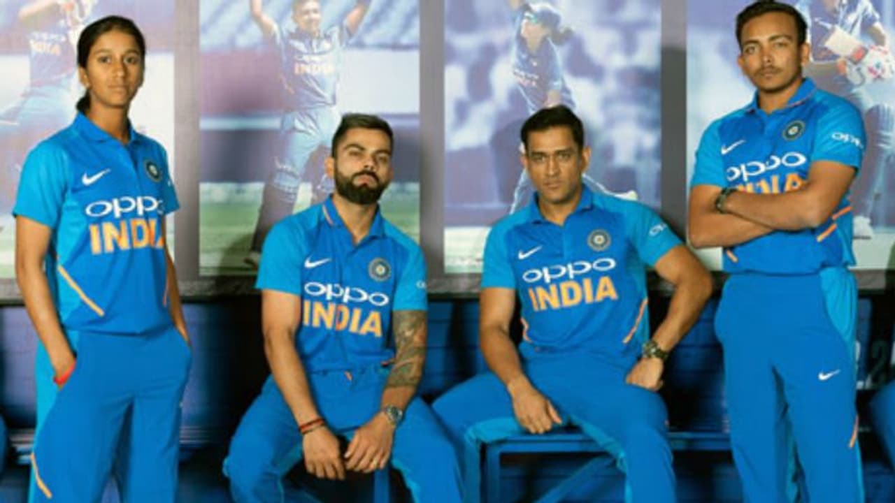 இந்திய அணியின் புதிய ஜெர்சி அறிமுகம்!! இந்திய அணியின் புதிய ஜெர்சி அறிமுகம்!!