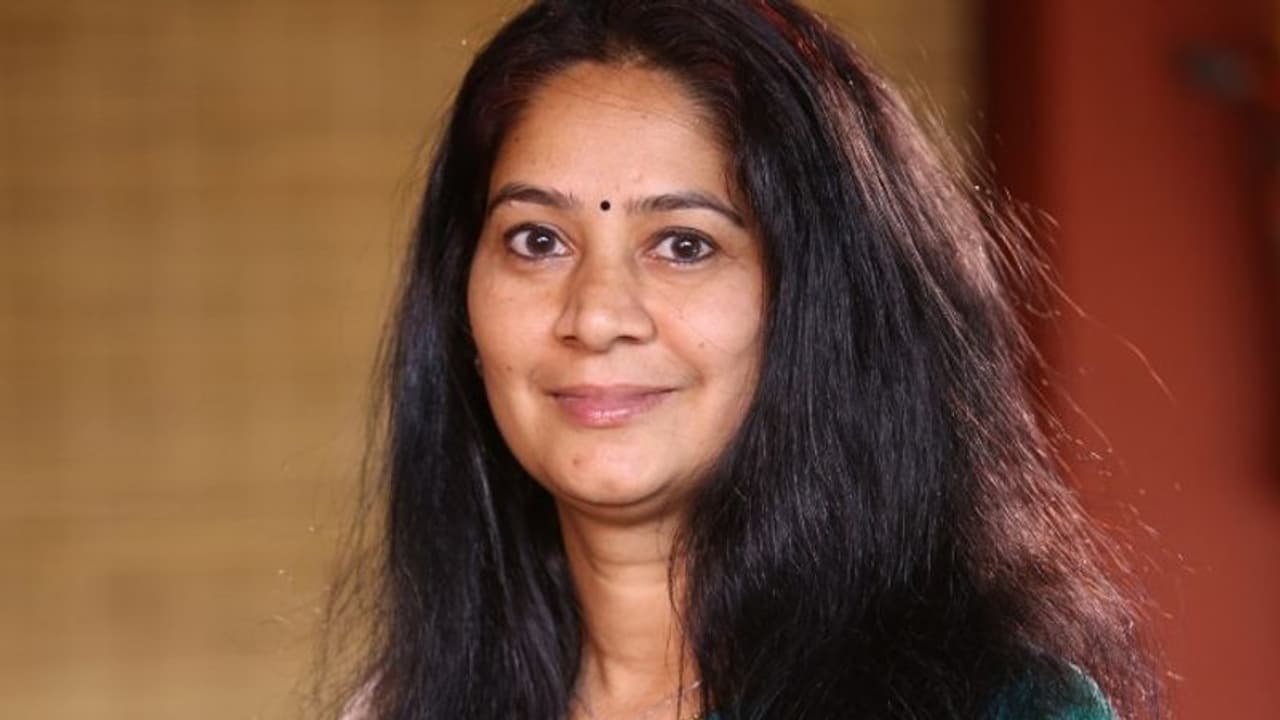 'പരാതി പറയേണ്ടത് പാര്‍ട്ടി ഫോറത്തില്‍'; വിവാദ ഫേസ്ബുക്ക് പോസ്റ്റില്‍ പ്രതിഭയോട് സിപിഎം വിശദീകരണം തേടും