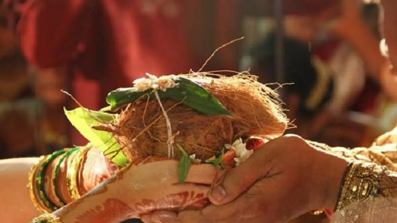 Indian groom marries Pakistani bride after months of wait amid tension between countries