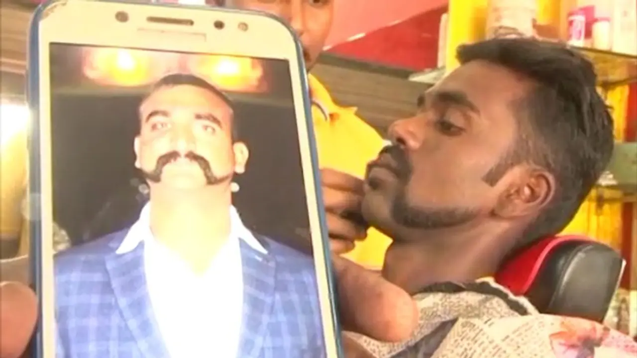 650 మందికి ఉచితంగా అభినందన్ మీసకట్టు 650 మందికి ఉచితంగా అభినందన్ మీసకట్టు