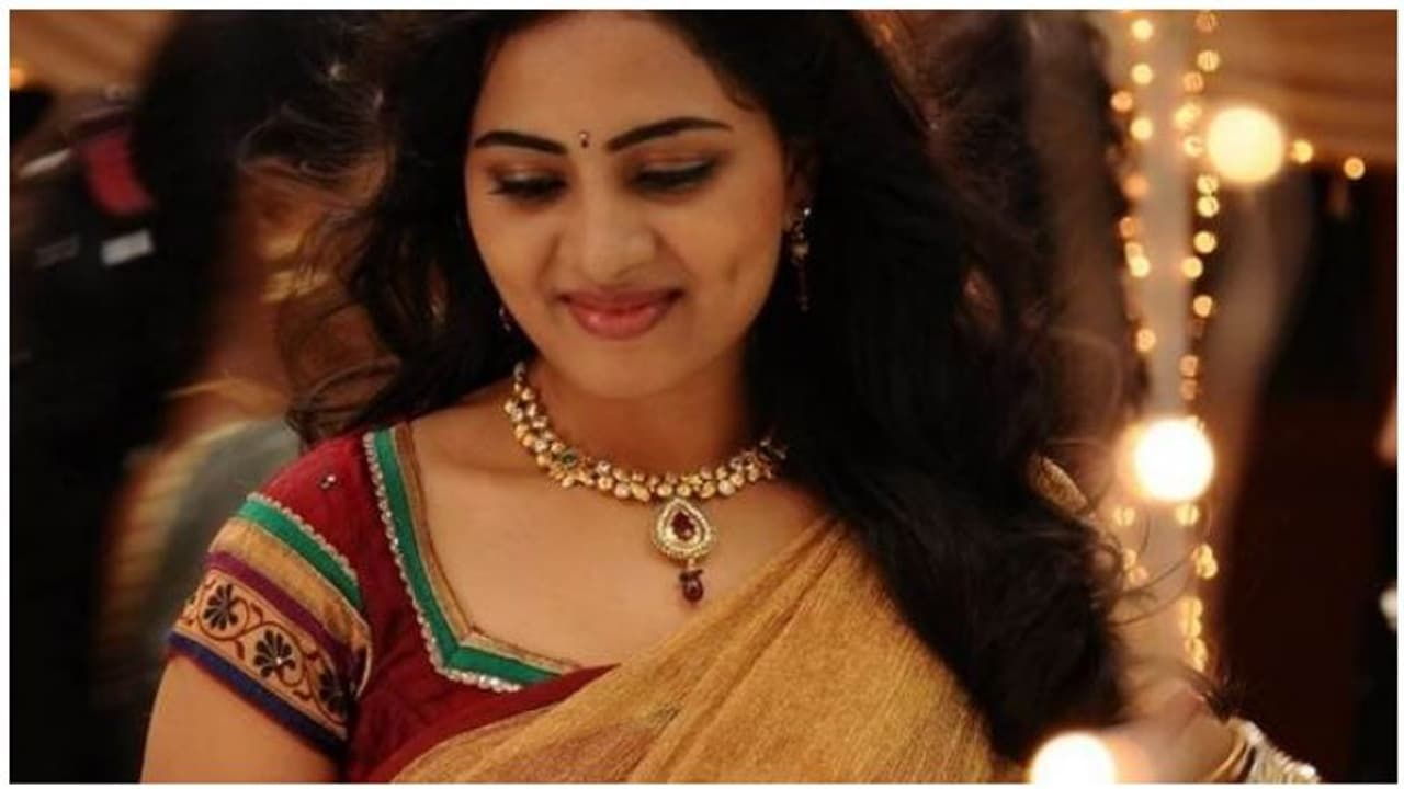 நடிகை சிருஷ்டியை பொதுமேடையில் அசிங்க படுத்திய இசையமைப்பாளர்? வரிந்து கட்டி சண்டை போட்டதால் பரபரப்பு! நடிகை சிருஷ்டியை பொதுமேடையில் அசிங்க படுத்திய இசையமைப்பாளர்? வரிந்து கட்டி சண்டை போட்டதால் பரபரப்பு!