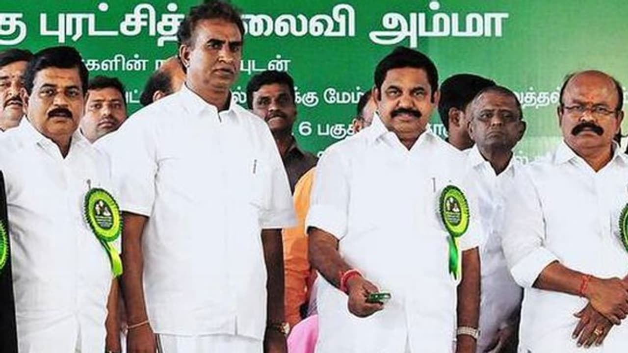 ரூ.8,000 கோடி ஊழல் நடந்ததற்கு பெரிய ஆதாரம் சிக்கிடுச்சி... எடப்பாடி, எஸ்.பி.வேலுமணி வெறுப்பேற்றும் புகழேந்தி.! ரூ.8,000 கோடி ஊழல் நடந்ததற்கு பெரிய ஆதாரம் சிக்கிடுச்சி... எடப்பாடி, எஸ்.பி.வேலுமணி வெறுப்பேற்றும் புகழேந்தி.!