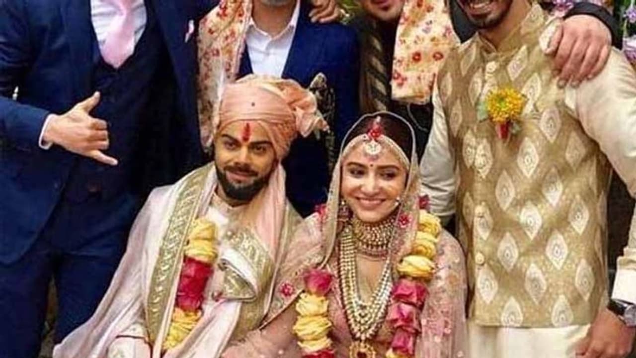 పెళ్లి కోసం అబద్ధం ఆడాం.... ఒప్పుకున్న అనుష్క శర్మ పెళ్లి కోసం అబద్ధం ఆడాం.... ఒప్పుకున్న అనుష్క శర్మ