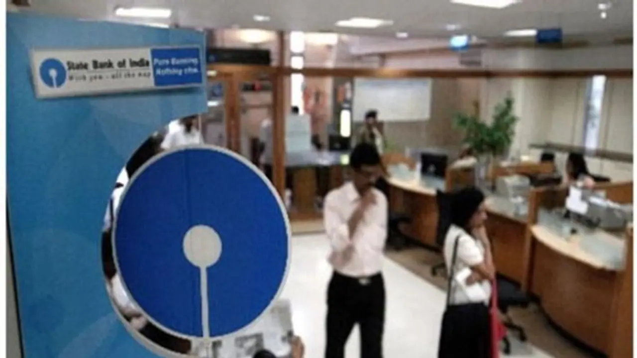 Fixed Deposits: SBI, PNB బ్యాంకు కస్టమర్లకు గుడ్ న్యూస్, ఫిక్స్డ్ డిపాజిట్స్ వడ్డీ రేట్ల పెంపుతో ఇలా లాభం.. Fixed Deposits: SBI, PNB బ్యాంకు కస్టమర్లకు గుడ్ న్యూస్, ఫిక్స్డ్ డిపాజిట్స్ వడ్డీ రేట్ల పెంపుతో ఇలా లాభం..