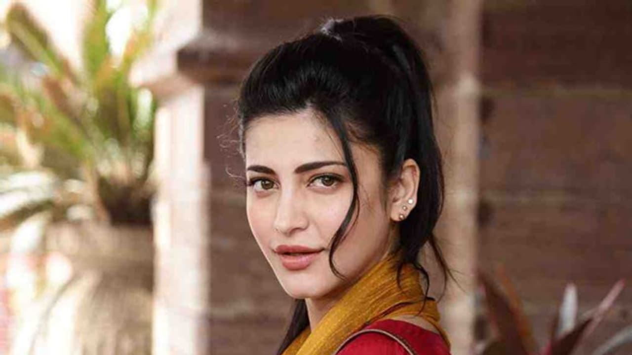 Kamal Haasan’s daughter Shruthi: Women in villages drink to withstand wife beating husbands Kamal Haasan’s daughter Shruthi: Women in villages drink to withstand wife beating husbands