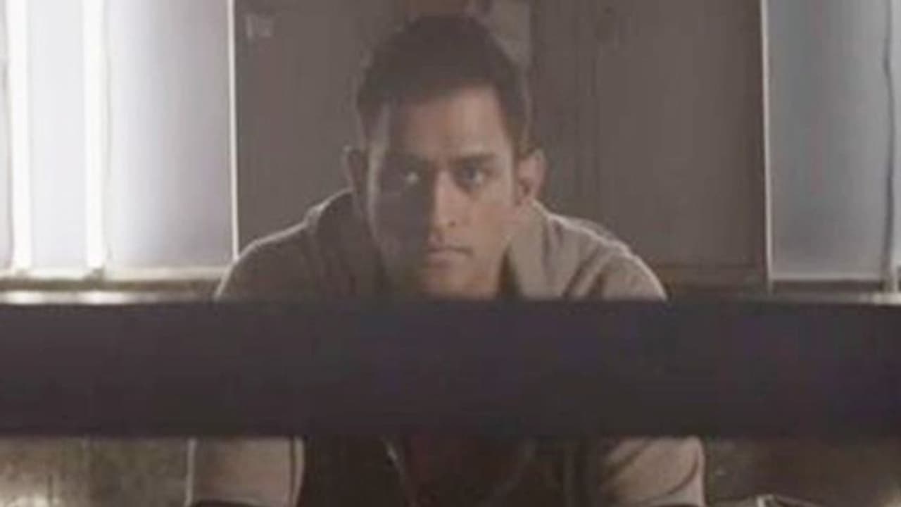 ധോണിയുടെ ജീവിതകഥയുമായി റോര് ഓഫ് ദ ലയണ്; ടീസര് ധോണിയുടെ ജീവിതകഥയുമായി റോര് ഓഫ് ദ ലയണ്; ടീസര്