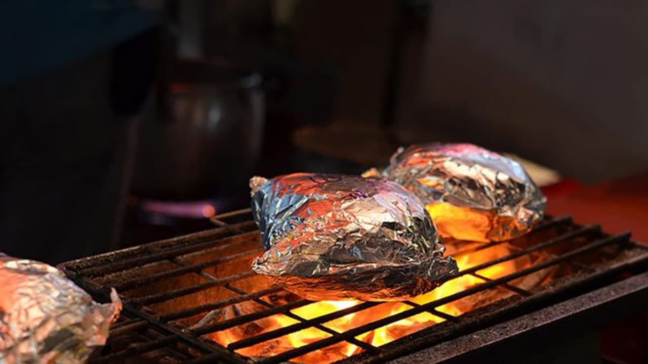 പാചകത്തിന് അലൂമിനിയം ഫോയില് ഉപയോഗിക്കരുതെന്ന് നിര്ദ്ദേശം പാചകത്തിന് അലൂമിനിയം ഫോയില് ഉപയോഗിക്കരുതെന്ന് നിര്ദ്ദേശം