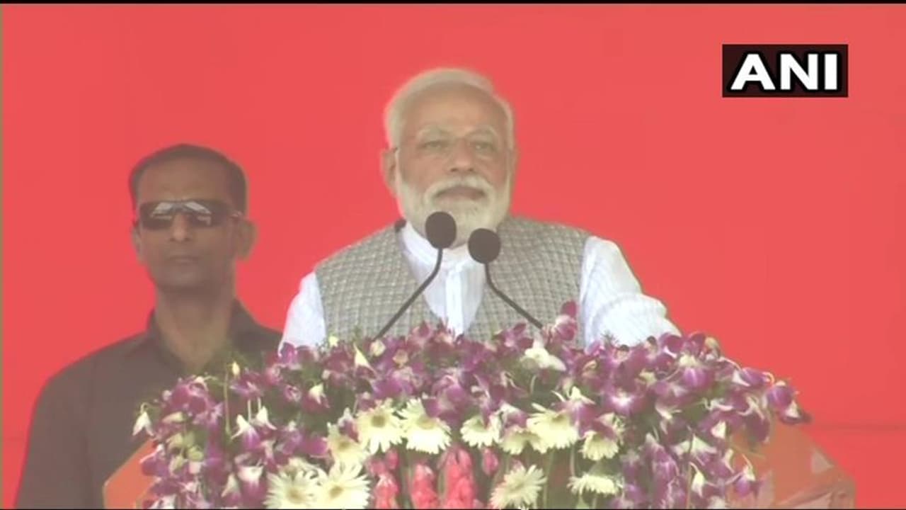 ಖರ್ಗೆ ಬಗ್ಗೆ ಚಕಾರವೆತ್ತದ ಮೋದಿ: ಪ್ಲ್ಯಾನ್ ಏನಿರಬಹುದು? ಖರ್ಗೆ ಬಗ್ಗೆ ಚಕಾರವೆತ್ತದ ಮೋದಿ: ಪ್ಲ್ಯಾನ್ ಏನಿರಬಹುದು?