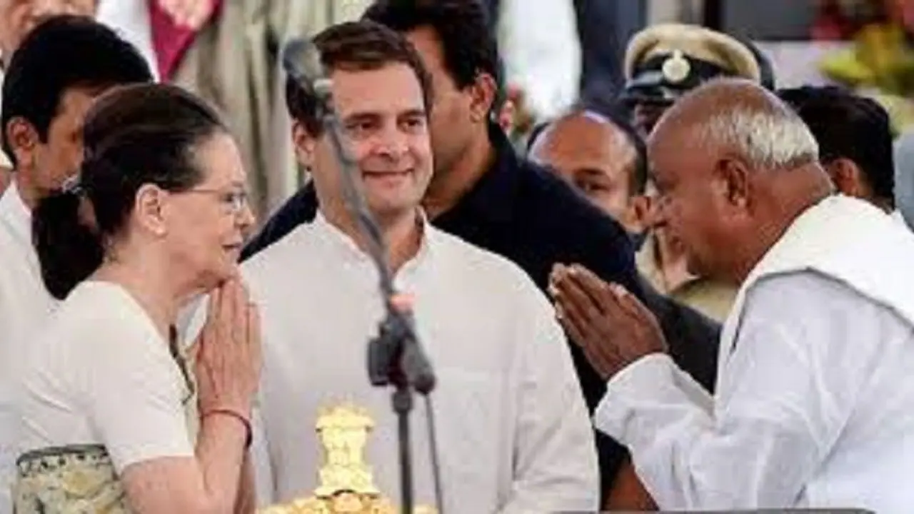 खड़गे और देवेगौड़ा पर दांव खेल सकती है सोनिया