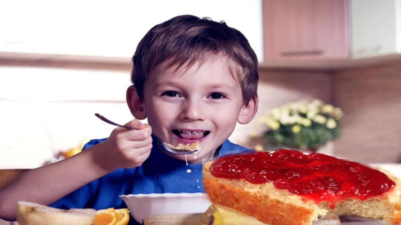 ಮಕ್ಕಳಿಗೆ ಬ್ರೆಡ್, ಜಾಮ್: ಏನೆಲ್ಲ ಸೈಡ್ ಎಫೆಕ್ಸ್ಟ್... ? ಮಕ್ಕಳಿಗೆ ಬ್ರೆಡ್, ಜಾಮ್: ಏನೆಲ್ಲ ಸೈಡ್ ಎಫೆಕ್ಸ್ಟ್... ?