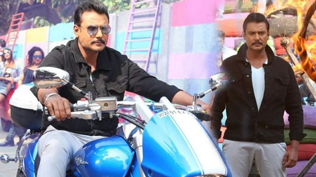 ಮಾಸ್ಕ್ ಹಾಕಿಕೊಂಡು ’ಯಜಮಾನ’ ವೀಕ್ಷಿಸಿದ ಜಗ್ಗೇಶ್ ಮಾಸ್ಕ್ ಹಾಕಿಕೊಂಡು ’ಯಜಮಾನ’ ವೀಕ್ಷಿಸಿದ ಜಗ್ಗೇಶ್