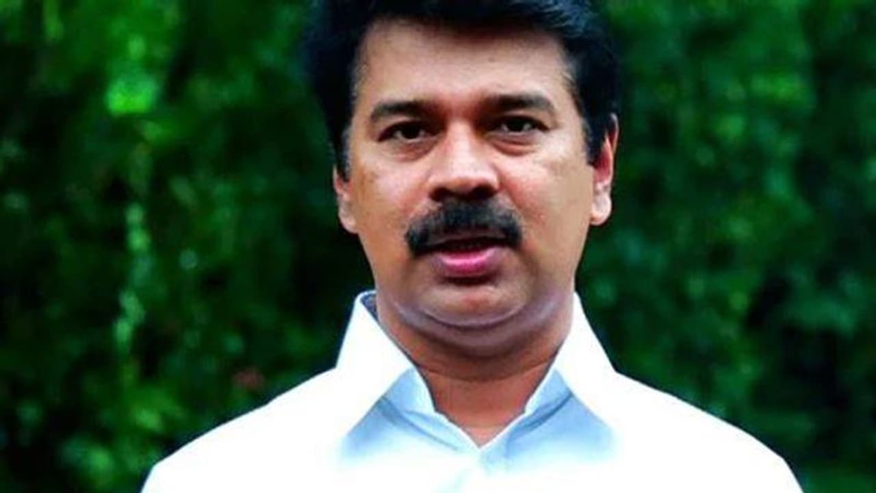 കൊട്ടാക്കമ്പൂര് ഭൂമി; പുതിയ രേഖകള് കൈവശമില്ലെന്ന് ജോയ്സ് ജോര്ജ് എംപിയുടെ അഭിഭാഷകന് കൊട്ടാക്കമ്പൂര് ഭൂമി; പുതിയ രേഖകള് കൈവശമില്ലെന്ന് ജോയ്സ് ജോര്ജ് എംപിയുടെ അഭിഭാഷകന്