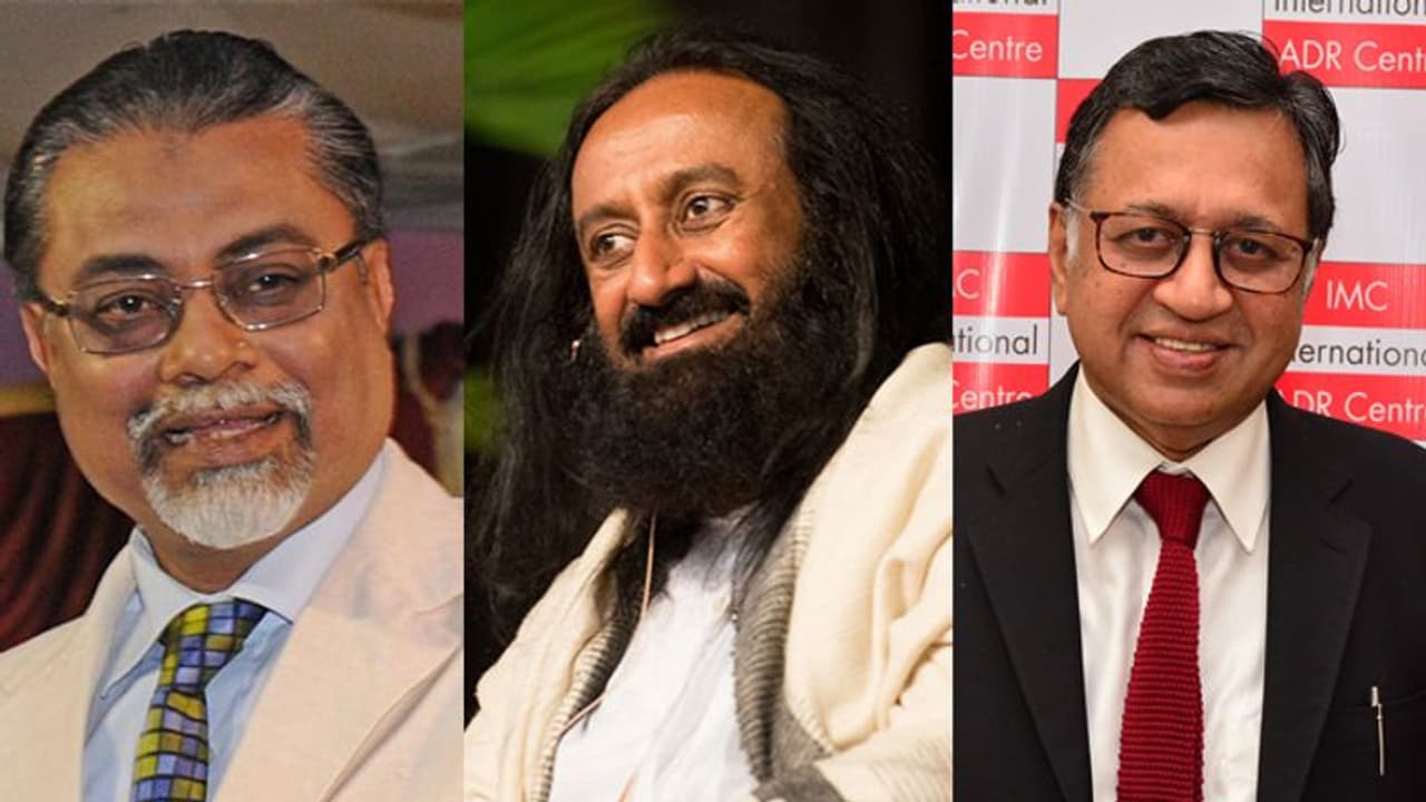 അയോധ്യ പ്രശ്നം ചര്ച്ചയിലൂടെ തീര്ക്കണമെന്ന് സുപ്രീംകോടതി: മൂന്നംഗ സമിതിയെ നിയോഗിച്ചു അയോധ്യ പ്രശ്നം ചര്ച്ചയിലൂടെ തീര്ക്കണമെന്ന് സുപ്രീംകോടതി: മൂന്നംഗ സമിതിയെ നിയോഗിച്ചു