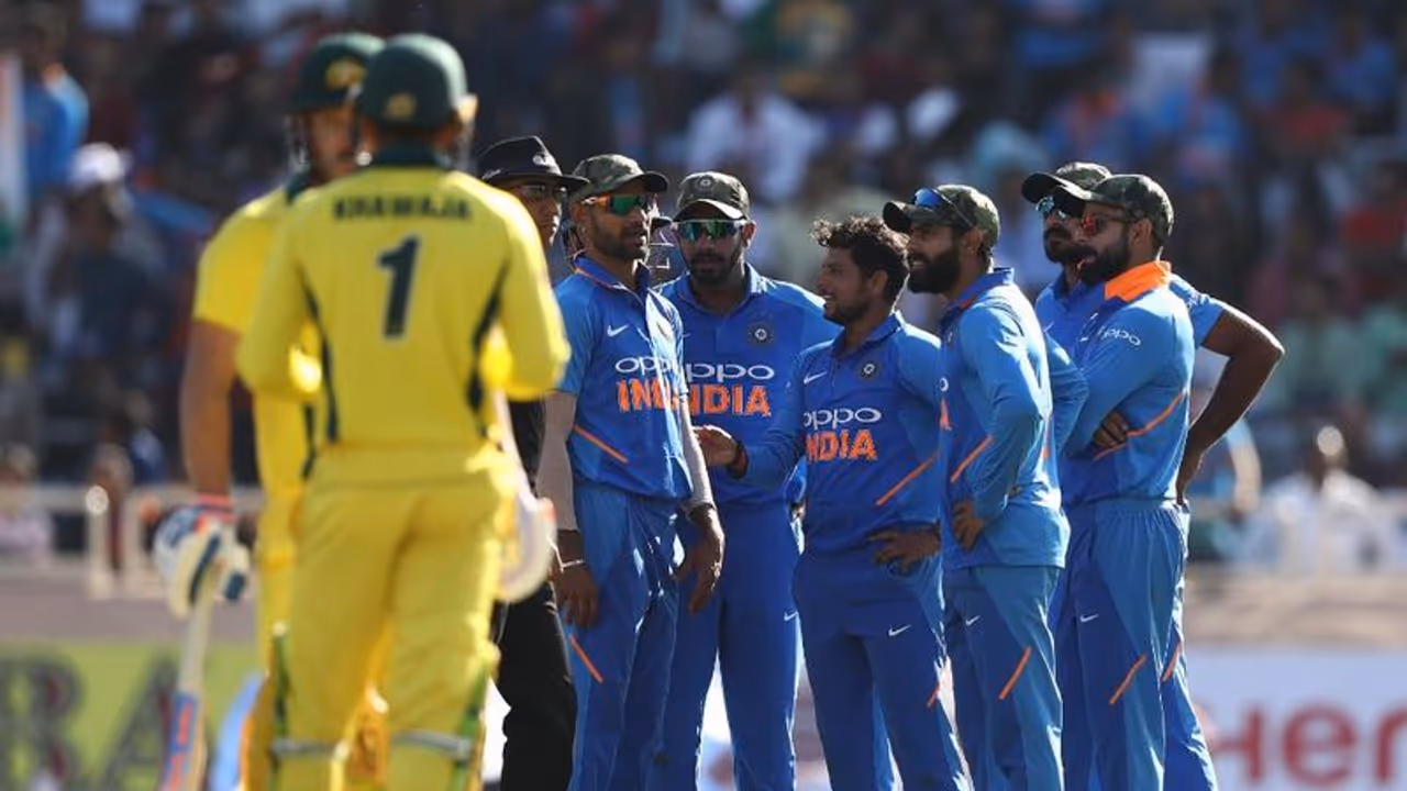 ಮೊಹಾಲಿ ಗೆಲುವಿನ ಬೆನ್ನಲ್ಲೇ ಆಸಿಸ್’ಗೆ ಆಘಾತ: ಸ್ಟಾರ್ ಆಟಗಾರ ಔಟ್..? ಮೊಹಾಲಿ ಗೆಲುವಿನ ಬೆನ್ನಲ್ಲೇ ಆಸಿಸ್’ಗೆ ಆಘಾತ: ಸ್ಟಾರ್ ಆಟಗಾರ ಔಟ್..?