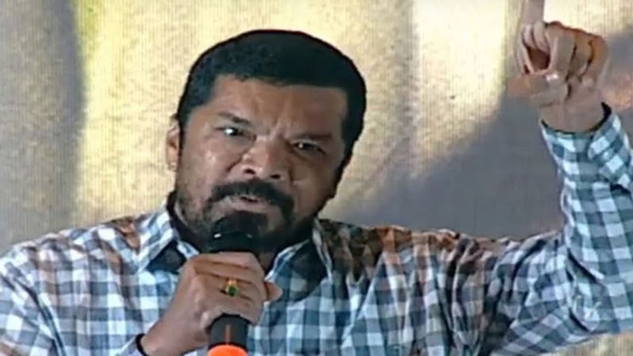 ఇప్పట్లో చనిపోను, రాజకీయాల్లో ఇంకా చేయాల్సిన పనులు ఉన్నాయ్: పోసాని కృష్ణమురళి ఇప్పట్లో చనిపోను, రాజకీయాల్లో ఇంకా చేయాల్సిన పనులు ఉన్నాయ్: పోసాని కృష్ణమురళి