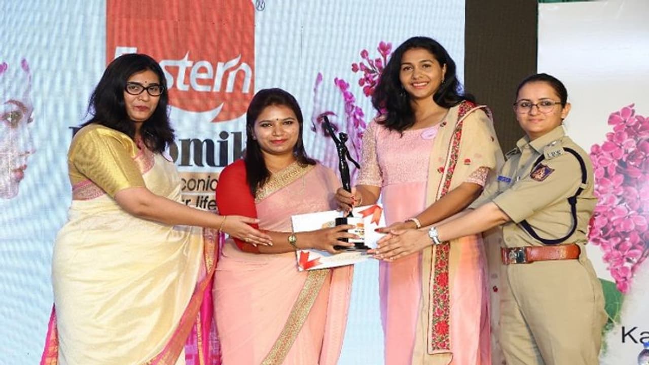 ಸೂಪರ್ ವುಮೆನ್ ಎಂಬ ಭ್ರಮೆ ಬೇಡ:ಇಶಾ ಪಂಥ್ ಸೂಪರ್ ವುಮೆನ್ ಎಂಬ ಭ್ರಮೆ ಬೇಡ:ಇಶಾ ಪಂಥ್