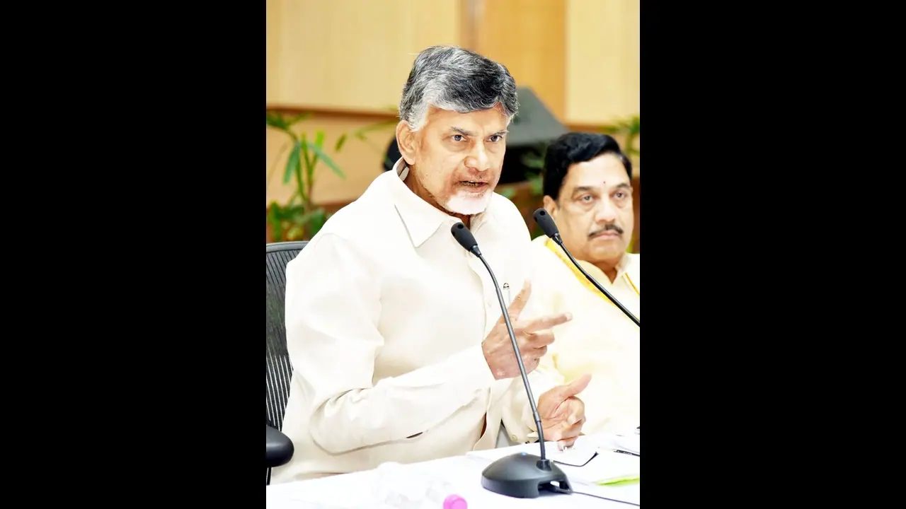 బాబాయ్ మరణం కూడ రాజకీయం కోసమే: జగన్ పై బాబు బాబాయ్ మరణం కూడ రాజకీయం కోసమే: జగన్ పై బాబు