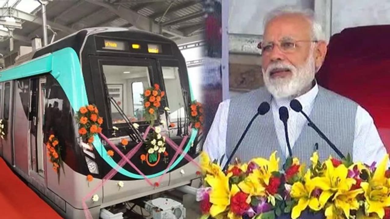 Modi flags off Noida City Centre Electronic City section of Delhi Metro Blue Line