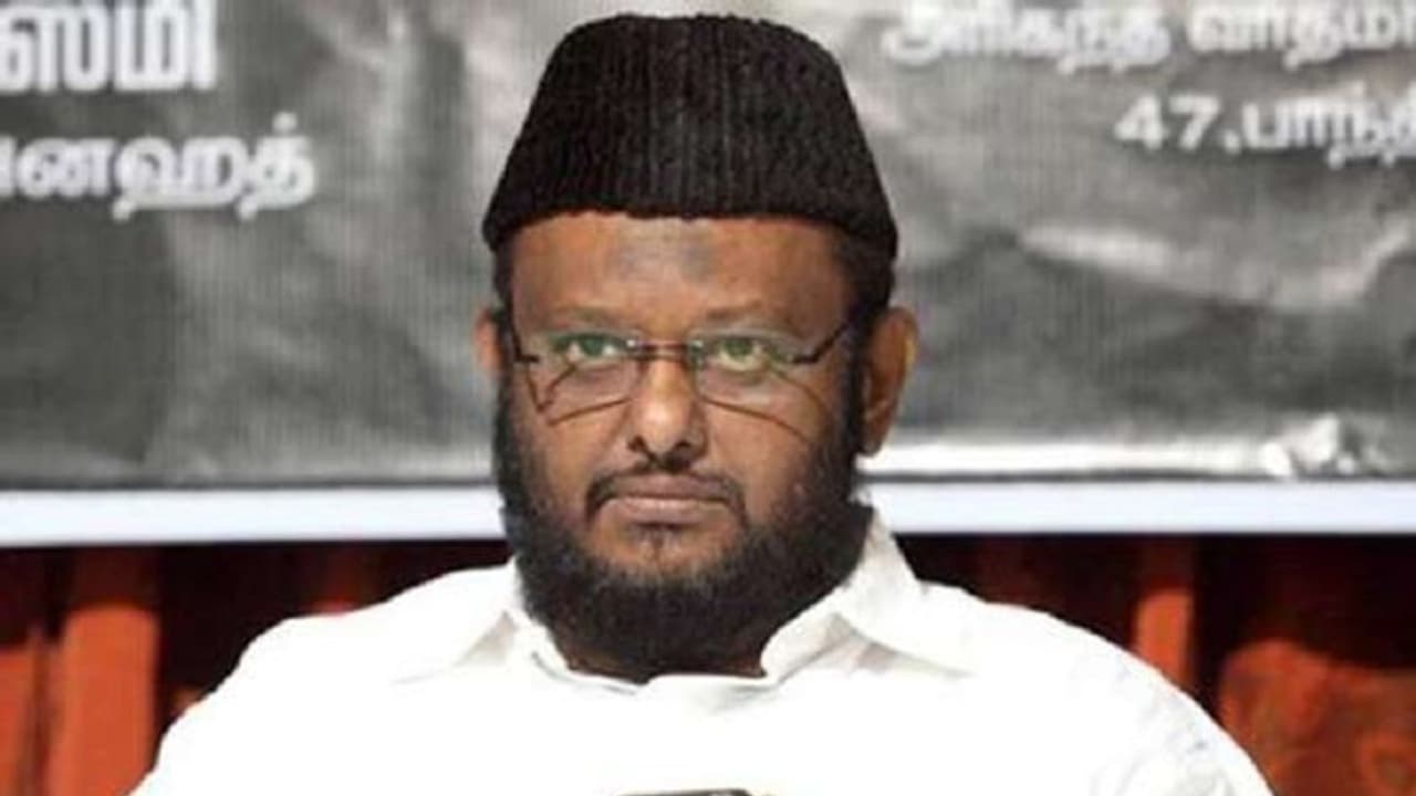 மாவீரன் பிரபாகரனை இழிவுபடுத்துவதா..? துல்கர் சல்மானுக்கு எதிராக கொந்தளித்த ஜவாஹிருல்லா..! மாவீரன் பிரபாகரனை இழிவுபடுத்துவதா..? துல்கர் சல்மானுக்கு எதிராக கொந்தளித்த ஜவாஹிருல்லா..!