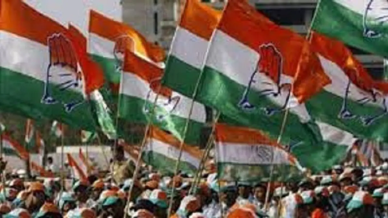 अब कांग्रेस ने किया अखिलेश पर कटाक्ष, कहा हम भी गठबंधन के लिए छोड़ेगे दो तीन सीटें