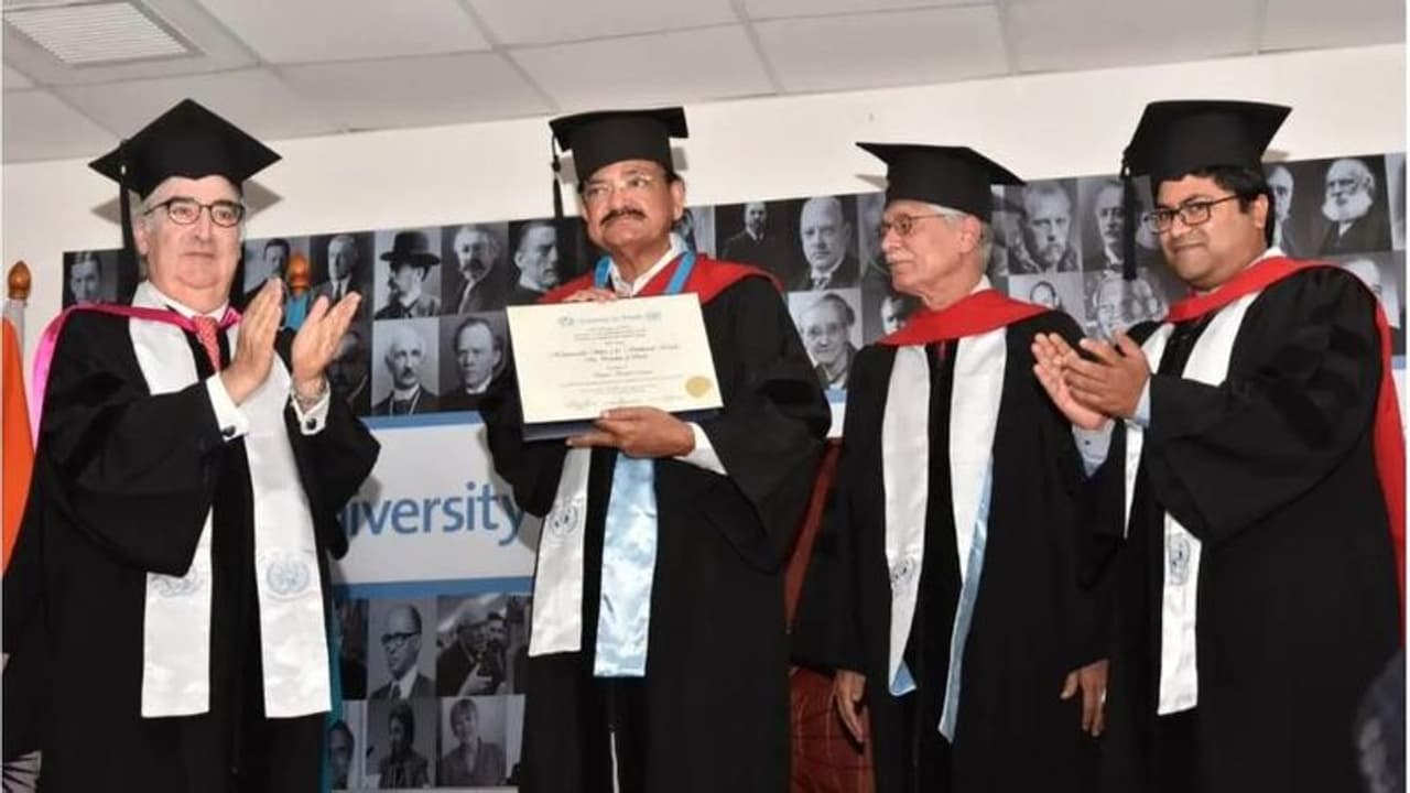 ವಿಶ್ವಸಂಸ್ಥೆ ಸ್ಥಾಪಿತ ಪೀಸ್ ವಿವಿಯಿಂದ ವೆಂಕಯ್ಯ ನಾಯ್ಡುಗೆ ಡಾಕ್ಟರೆಟ್ ವಿಶ್ವಸಂಸ್ಥೆ ಸ್ಥಾಪಿತ ಪೀಸ್ ವಿವಿಯಿಂದ ವೆಂಕಯ್ಯ ನಾಯ್ಡುಗೆ ಡಾಕ್ಟರೆಟ್