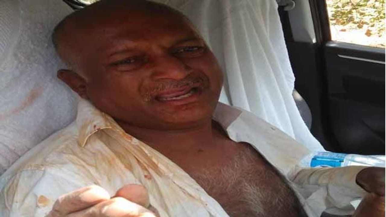 హైదరాబాద్లో దారుణం... పన్నెండేళ్ల చిన్నారిపై వృద్దుడి అత్యాచారం హైదరాబాద్లో దారుణం... పన్నెండేళ్ల చిన్నారిపై వృద్దుడి అత్యాచారం