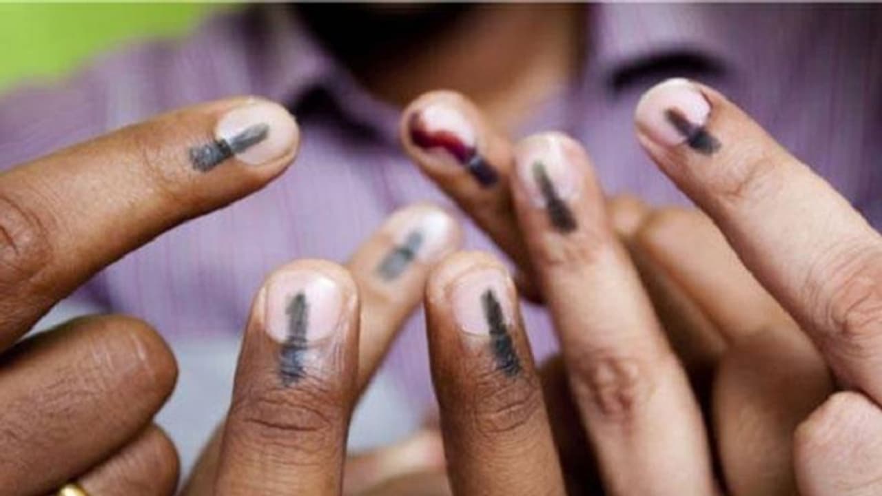 ಚುನಾವಣೆ ಘೋಷಣೆ ಬೆನ್ನಲ್ಲೇ ಬಹಿಷ್ಕಾರ ಬೆದರಿಕೆ ಚುನಾವಣೆ ಘೋಷಣೆ ಬೆನ್ನಲ್ಲೇ ಬಹಿಷ್ಕಾರ ಬೆದರಿಕೆ