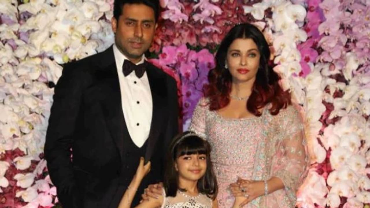 നിര്ത്താതെ ചിത്രങ്ങള് എടുത്ത് ഫോട്ടോഗ്രാഫര്മാര്; പ്രതികരിച്ച് ആരാധ്യ ബച്ചന് നിര്ത്താതെ ചിത്രങ്ങള് എടുത്ത് ഫോട്ടോഗ്രാഫര്മാര്; പ്രതികരിച്ച് ആരാധ്യ ബച്ചന്