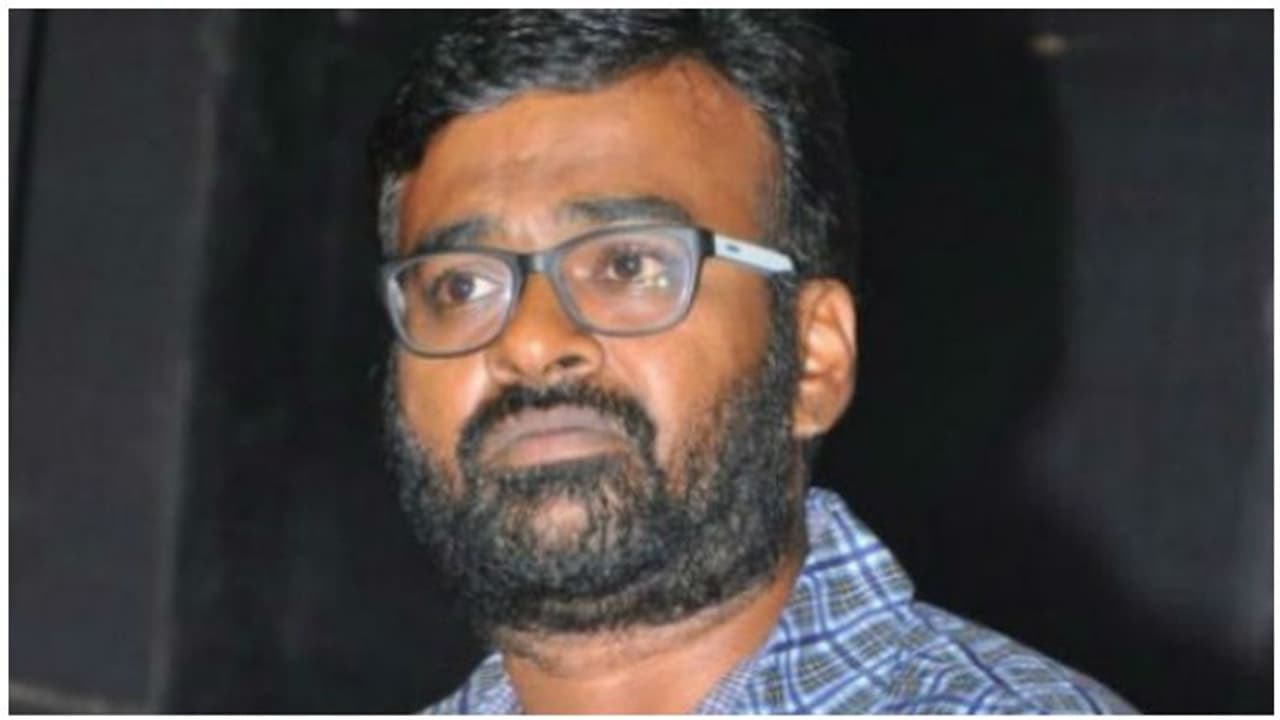 ஆண்பிள்ளைகள் தறுதலைகளாகி தரங்கெட்டு நிற்கிறார்கள்! பொள்ளாச்சி சம்பவத்தால் கொந்தளித்த பா.கருபழனியப்பன்! ஆண்பிள்ளைகள் தறுதலைகளாகி தரங்கெட்டு நிற்கிறார்கள்! பொள்ளாச்சி சம்பவத்தால் கொந்தளித்த பா.கருபழனியப்பன்!