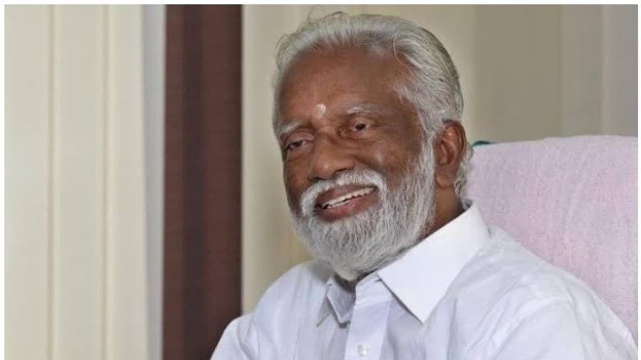 യൂത്ത് കോൺഗ്രസ് പ്രവർത്തകനായിരുന്നോ? കുമ്മനം രാജശേഖരൻ പ്രതികരിക്കുന്നു യൂത്ത് കോൺഗ്രസ് പ്രവർത്തകനായിരുന്നോ? കുമ്മനം രാജശേഖരൻ പ്രതികരിക്കുന്നു