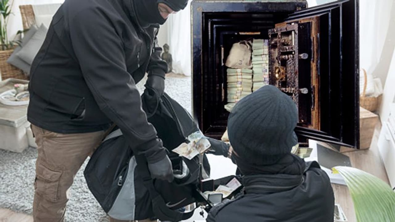 ದರೋಡೆ, ಸುಲಿಗೆ ಮಲೆನಾಡ ಒಂಟಿ ಮನೆಗಳೇ ಟಾರ್ಗೆಟ್ : ಜೋಪಾನ! ದರೋಡೆ, ಸುಲಿಗೆ ಮಲೆನಾಡ ಒಂಟಿ ಮನೆಗಳೇ ಟಾರ್ಗೆಟ್ : ಜೋಪಾನ!