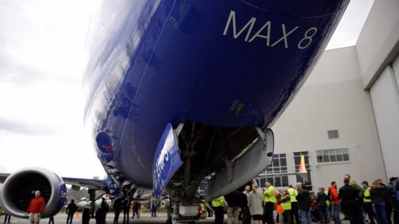 Boeing 737 Max: 4 reasons why this plane may crash