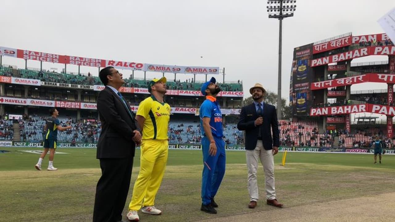 ಟಾಸ್ ಗೆದ್ದ ಆಸ್ಟ್ರೇಲಿಯಾ ಬ್ಯಾಟಿಂಗ್ ಆಯ್ಕೆ ಭಾರತದಲ್ಲಿ 2 ಬದಲಾವಣೆ