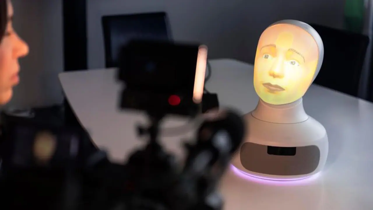 ഉദ്യോഗാര്ഥികളെ ഇന്റര്വ്യൂ ചെയ്യാനും ഇനി റോബോട്ടുകള് ഉദ്യോഗാര്ഥികളെ ഇന്റര്വ്യൂ ചെയ്യാനും ഇനി റോബോട്ടുകള്