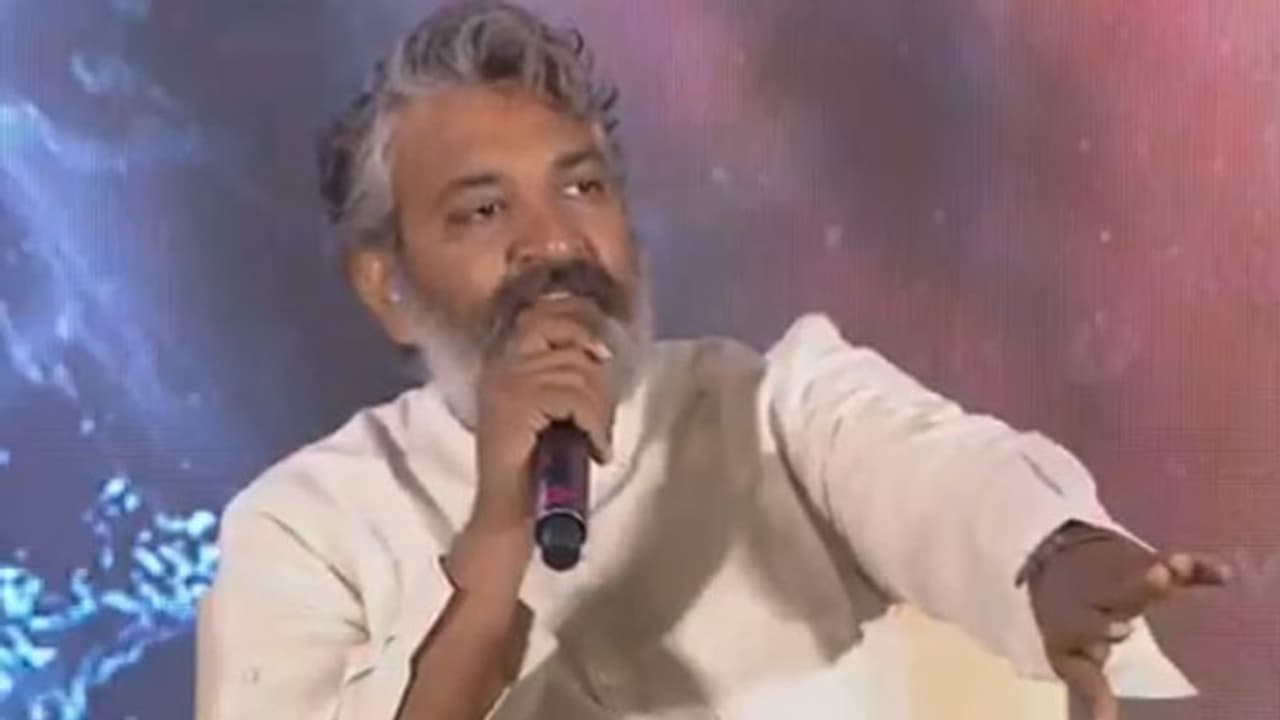 RRRపై కరోనా దెబ్బ.. నా ముందు రెండు ఛాలెంజ్ లు ఉన్నాయ్ : రాజమౌళి