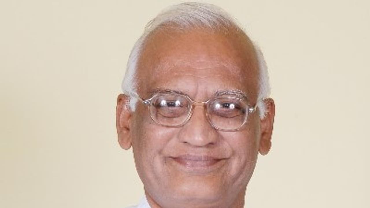 హాస్పటల్ లో చేరిన ఎస్పీవై రెడ్డి... పరిస్థితి విషమం