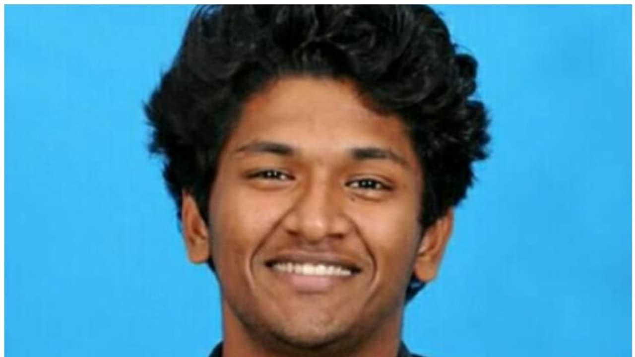 കൊയമ്പത്തൂരില് ബൈക്ക് അപകടം; കോഴിക്കോട് സ്വദേശിയായ വിദ്യാര്ഥി മരിച്ചു കൊയമ്പത്തൂരില് ബൈക്ക് അപകടം; കോഴിക്കോട് സ്വദേശിയായ വിദ്യാര്ഥി മരിച്ചു