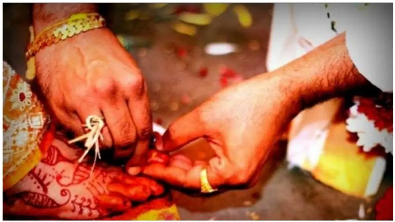 Toe rings: பெண்கள் காலில் மெட்டி அணிவது காமத்தை கட்டுப்படுத்துமா..? அறிவியல் சொல்லும் ரகசியம் ..!