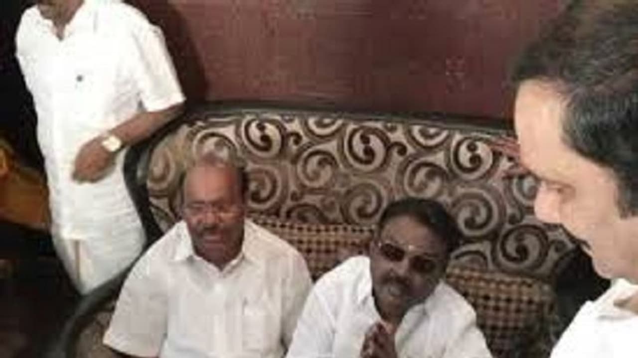 ’விஜயகாந்த் கண்டிப்பாக தேர்தல் பிரச்சாரத்துக்குப் போகக் கூடாது’...எச்சரிக்கும் டாக்டர்கள்...நச்சரிக்கும் ஓ.பி.எஸ்.,ஈ.பி.எஸ்....