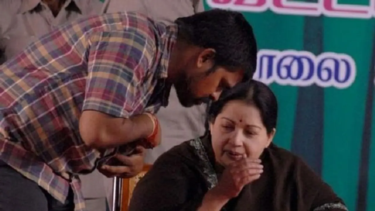 அதிமுகவிற்கு குளுக்கோஸ் ஏற்ற நிர்வாகிகள் இதை கண்டிப்பாக செய்யனும்! ஜெ. நிழல் சொல்வது என்ன?