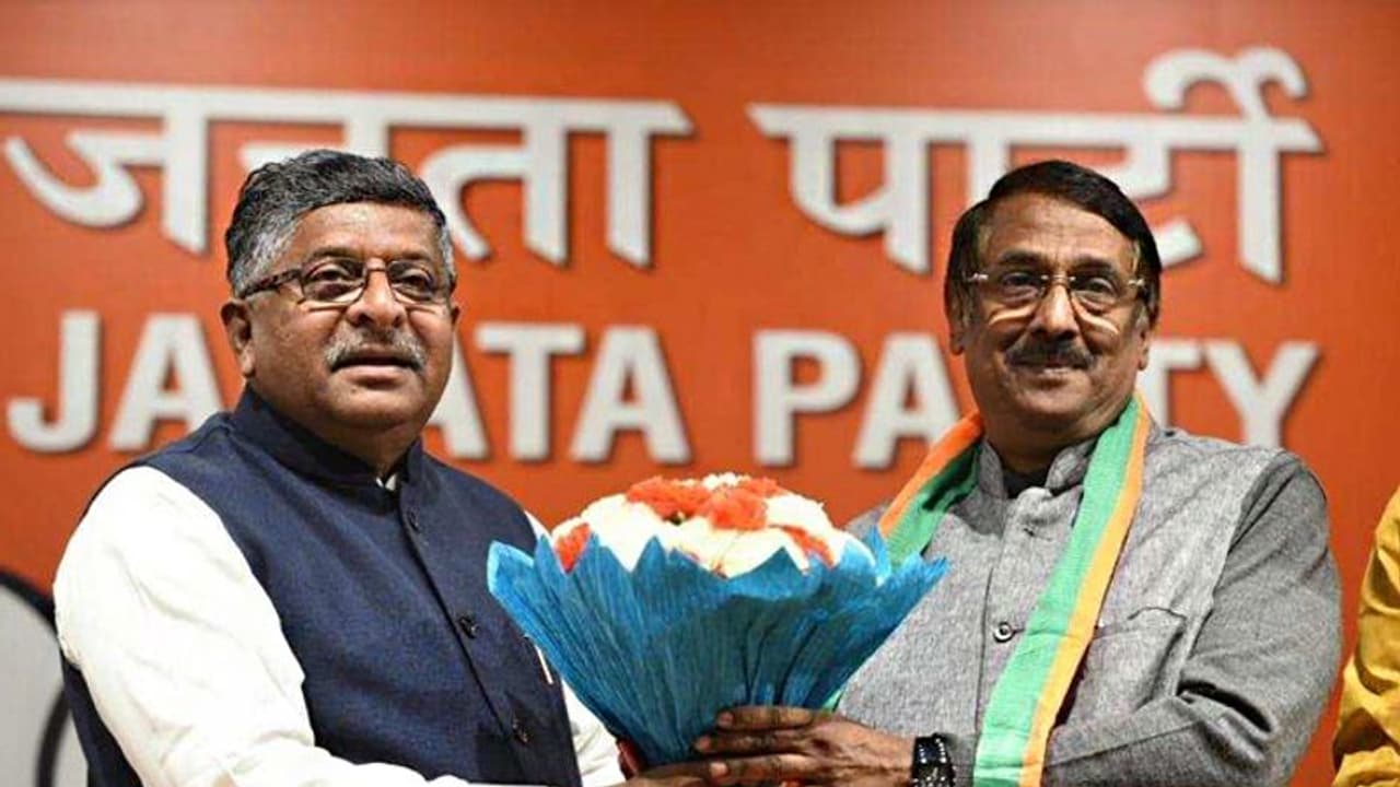 ಬಾಲಾಕೋಟ್ ದಾಳಿ ಪ್ರಶ್ನಿಸಿದ ಕಾಂಗ್ರೆಸ್: ಸೋನಿಯಾ ಆಪ್ತ ಬಿಜೆಪಿಗೆ! ಬಾಲಾಕೋಟ್ ದಾಳಿ ಪ್ರಶ್ನಿಸಿದ ಕಾಂಗ್ರೆಸ್: ಸೋನಿಯಾ ಆಪ್ತ ಬಿಜೆಪಿಗೆ!