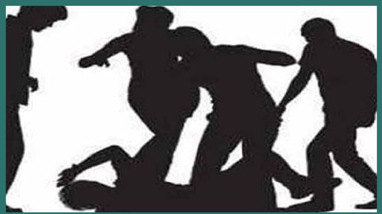 Husband beaten up after minor boy abuses woman