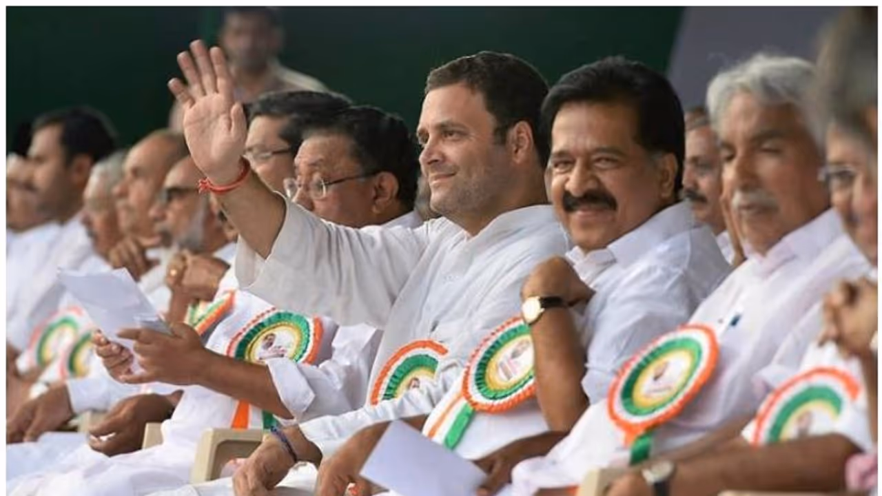 പൗരത്വനിയമ ഭേദഗതിക്കെതിരെ യുഡിഎഫിന്റെ മനുഷ്യഭൂപടം ഇന്ന്; വയനാട്ടിൽ രാഹുലിന്റെ ലോംഗ് മാർച്ച് പൗരത്വനിയമ ഭേദഗതിക്കെതിരെ യുഡിഎഫിന്റെ മനുഷ്യഭൂപടം ഇന്ന്; വയനാട്ടിൽ രാഹുലിന്റെ ലോംഗ് മാർച്ച്