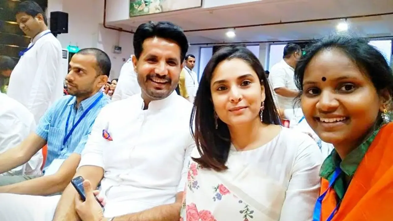 Congress's Ramya, who gave Ambareesh funeral a miss, spotted in Bengaluru now Congress's Ramya, who gave Ambareesh funeral a miss, spotted in Bengaluru now
