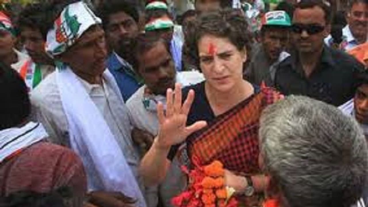 प्रियंका ने बदला अपना कार्यक्रम बगावत थामने के लिए पहले जाएंगी अमेठी