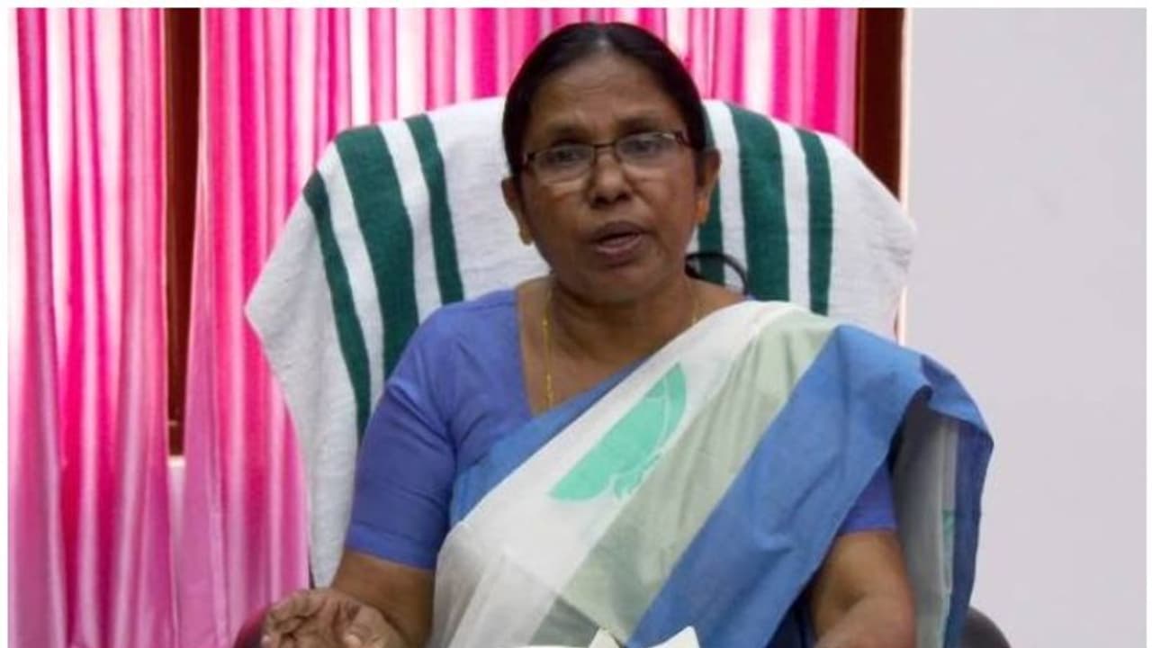 ആരോഗ്യമന്ത്രി പത്തനംതിട്ടയിലേക്ക്; കളക്ടറേറ്റിൽ അടിയന്തരയോഗം ചേരും ആരോഗ്യമന്ത്രി പത്തനംതിട്ടയിലേക്ക്; കളക്ടറേറ്റിൽ അടിയന്തരയോഗം ചേരും