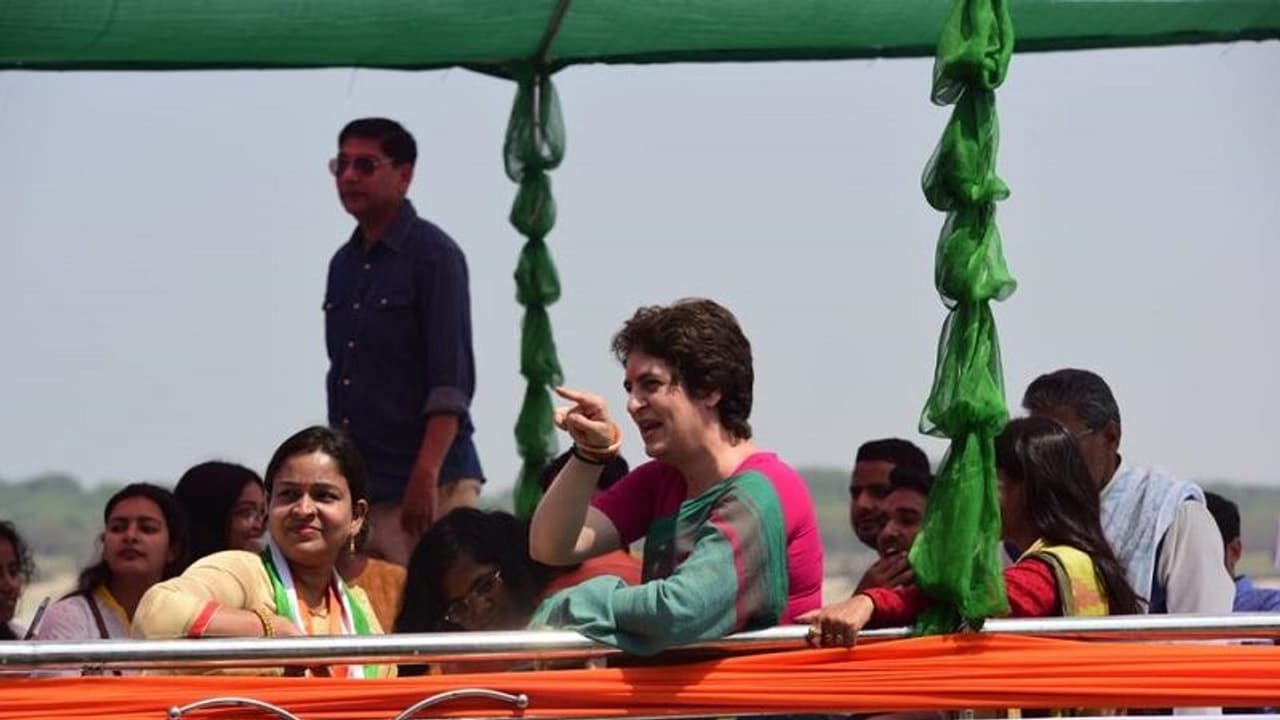 क्या कांग्रेस की चुनावी नैया, गंगा मैया लगाएंगी पार