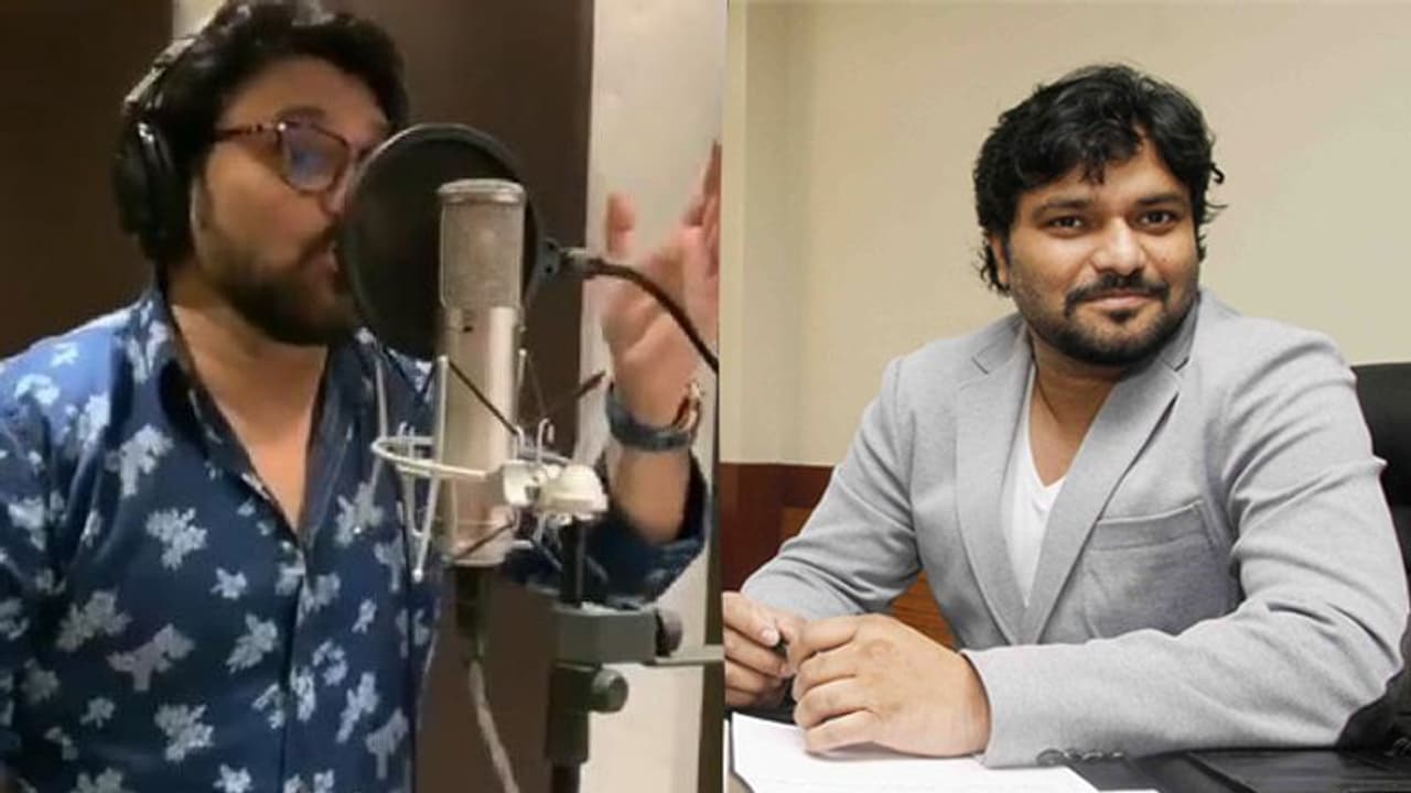 মহাষষ্ঠীতে EZCC গান গাইলেন বাবুল সুপ্রিয়, কেন্দ্রীয় মন্ত্রীর গানের মুগ্ধ শ্রোতা মোদী মহাষষ্ঠীতে EZCC গান গাইলেন বাবুল সুপ্রিয়, কেন্দ্রীয় মন্ত্রীর গানের মুগ্ধ শ্রোতা মোদী