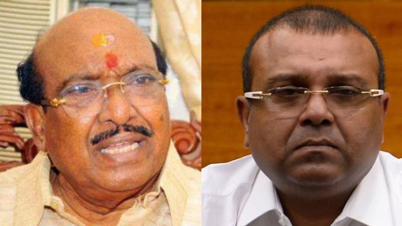 വെള്ളാപ്പള്ളിക്കെതിരെ കൊച്ചിയിൽ യോഗം, മഹേശന്റെ മരണത്തിൽ തുഷാറിനെ ചോദ്യം ചെയ്യും വെള്ളാപ്പള്ളിക്കെതിരെ കൊച്ചിയിൽ യോഗം, മഹേശന്റെ മരണത്തിൽ തുഷാറിനെ ചോദ്യം ചെയ്യും