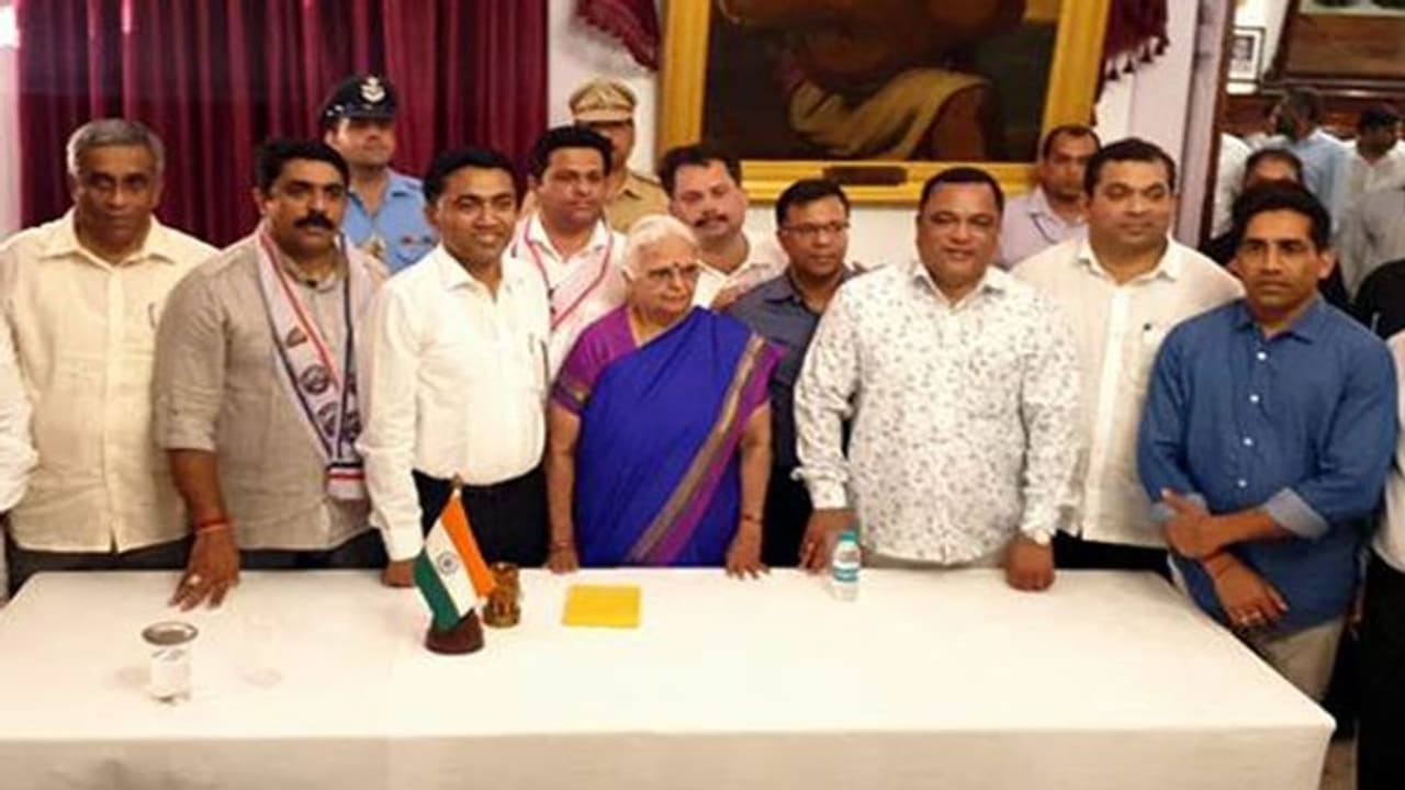 ವಿಶ್ವಾಸಮತ ಗೆದ್ದ ಸಿಎಂ: ಗೋವಾದಲ್ಲಿನ್ನು ಸಾವಂತ್ ರಾಜ್ಯಭಾರ! ವಿಶ್ವಾಸಮತ ಗೆದ್ದ ಸಿಎಂ: ಗೋವಾದಲ್ಲಿನ್ನು ಸಾವಂತ್ ರಾಜ್ಯಭಾರ!